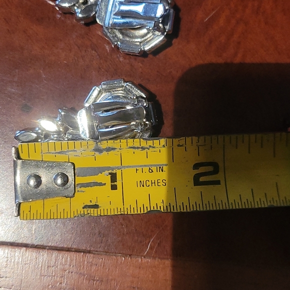 Vintage "Pat Pend" (climber)  Clip on earrings - Picture 5 of 9